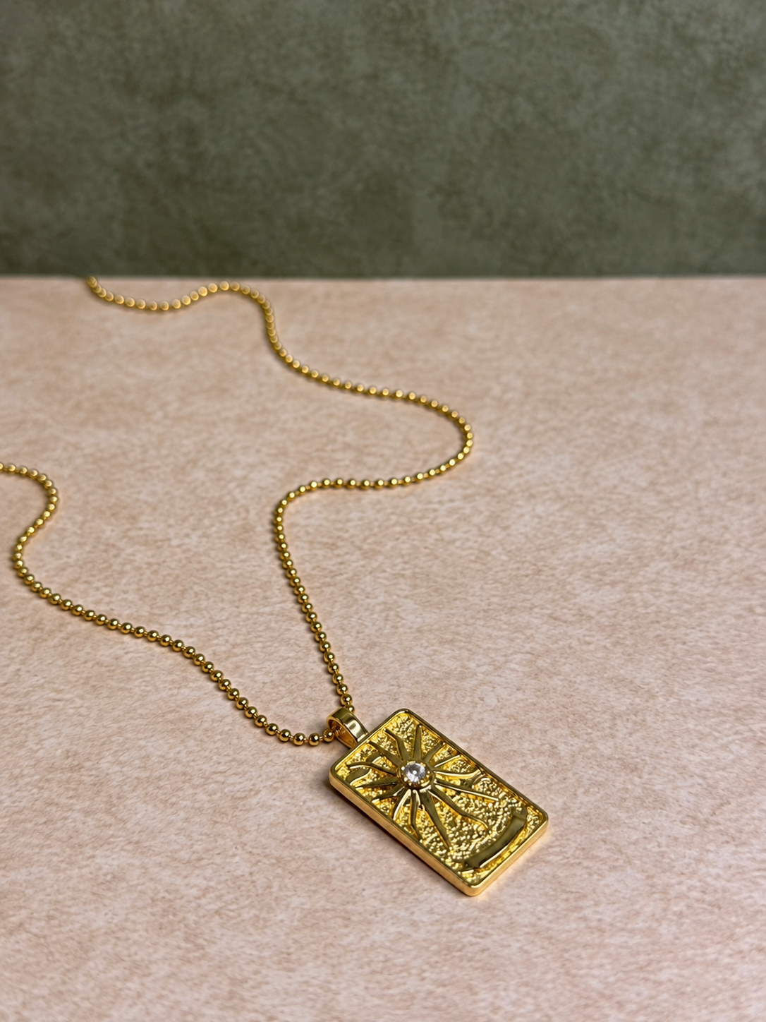 Sol Brillante Necklace